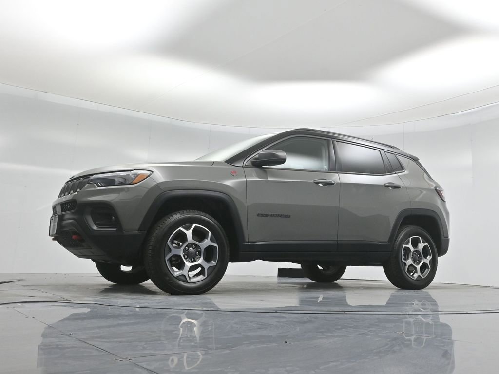 Used 2022 Jeep Compass Trailhawk w/ Trailhawk Elite Group image 8