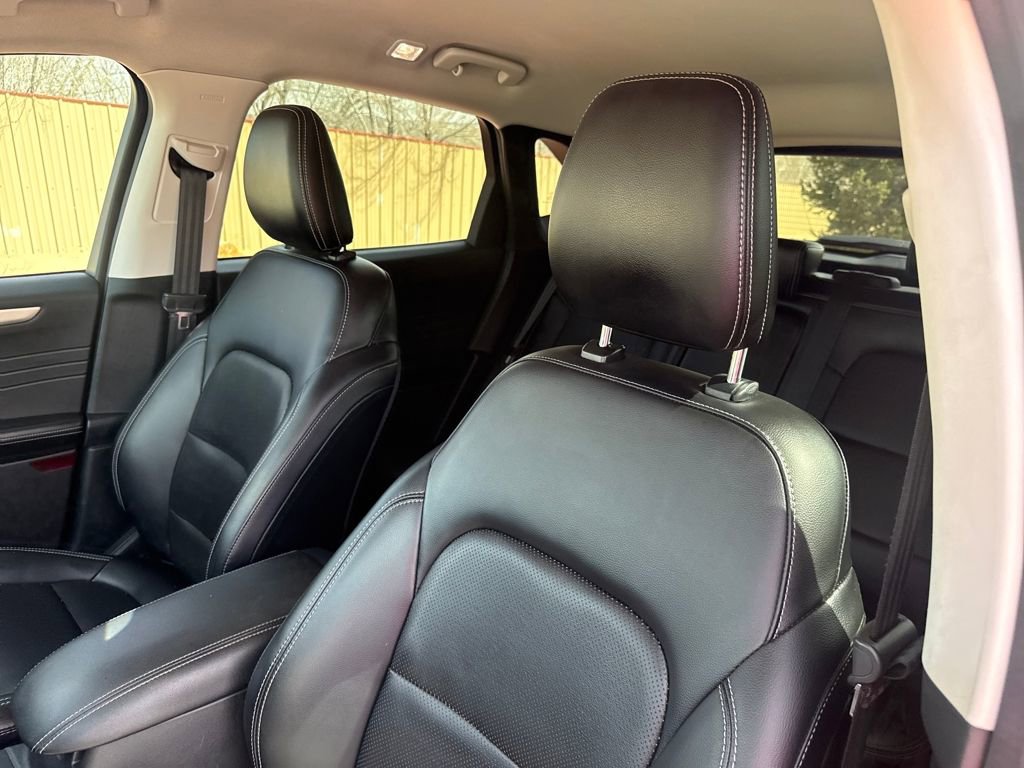 Certified 2021 Ford Escape SEL w/ Technology Package image 12