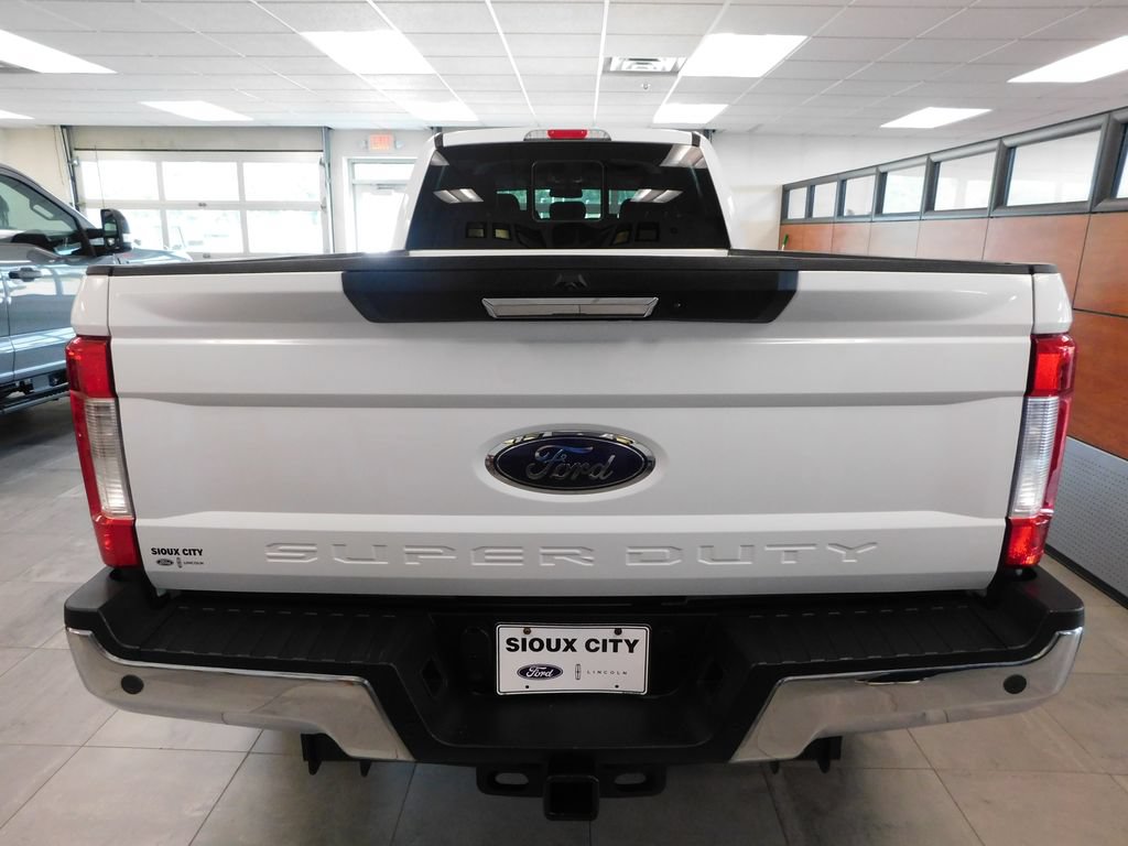 Certified 2017 Ford F350 Lariat w/ Chrome Package AWD/4WD image 5