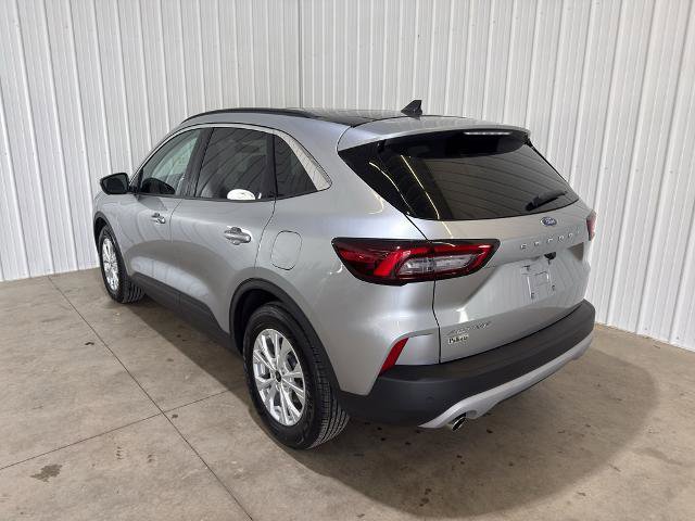 Certified 2023 Ford Escape Active w/ Tech Pack #2 image 4