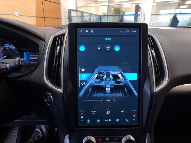 Certified 2024 Ford Edge SEL w/ Convenience Package AWD/4WD image 17