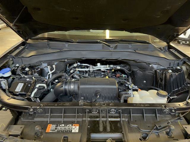 Certified 2023 Ford Explorer XLT w/ Equipment Group 202A image 4