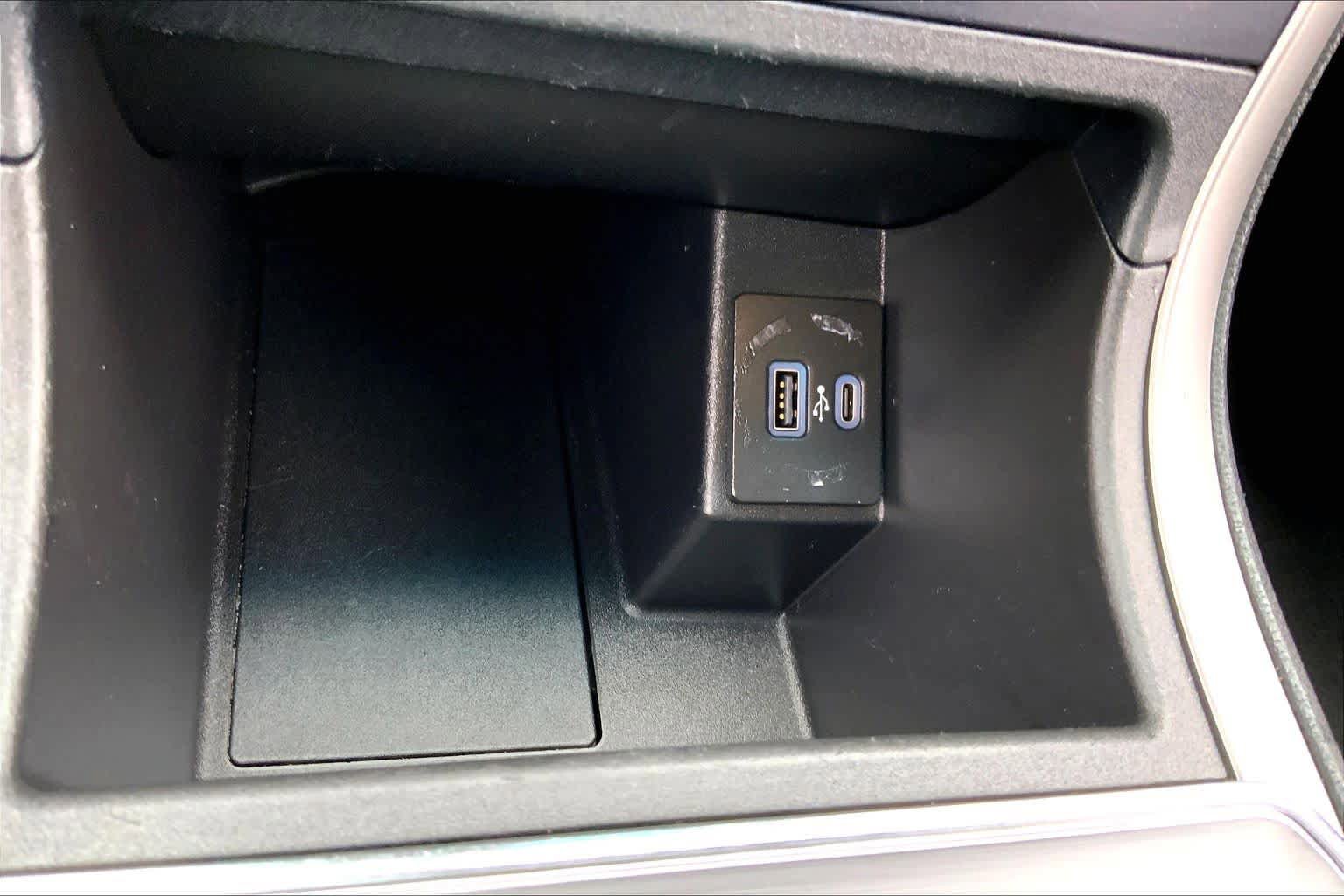 Certified 2022 Ford Edge SEL AWD/4WD image 30