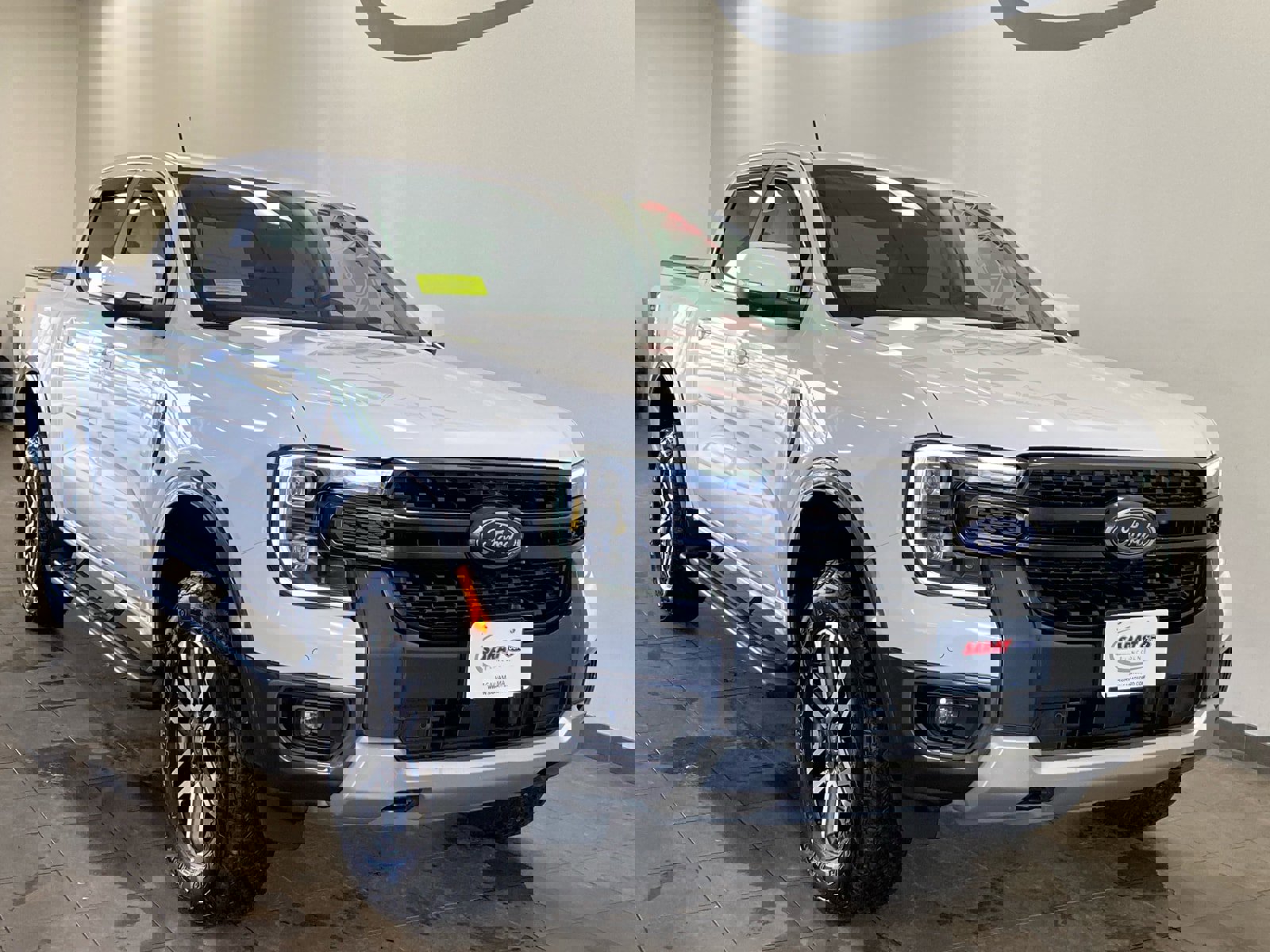Certified 2024 Ford Ranger Lariat w/ FX4 Off-Road Package image 2