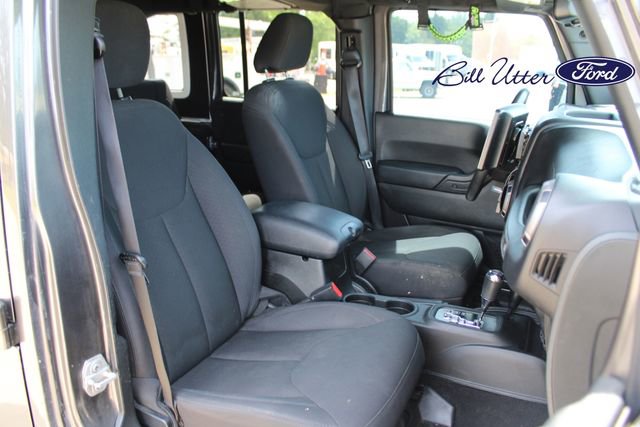 Used 2018 Jeep Wrangler Unlimited Sport S AWD/4WD image 10
