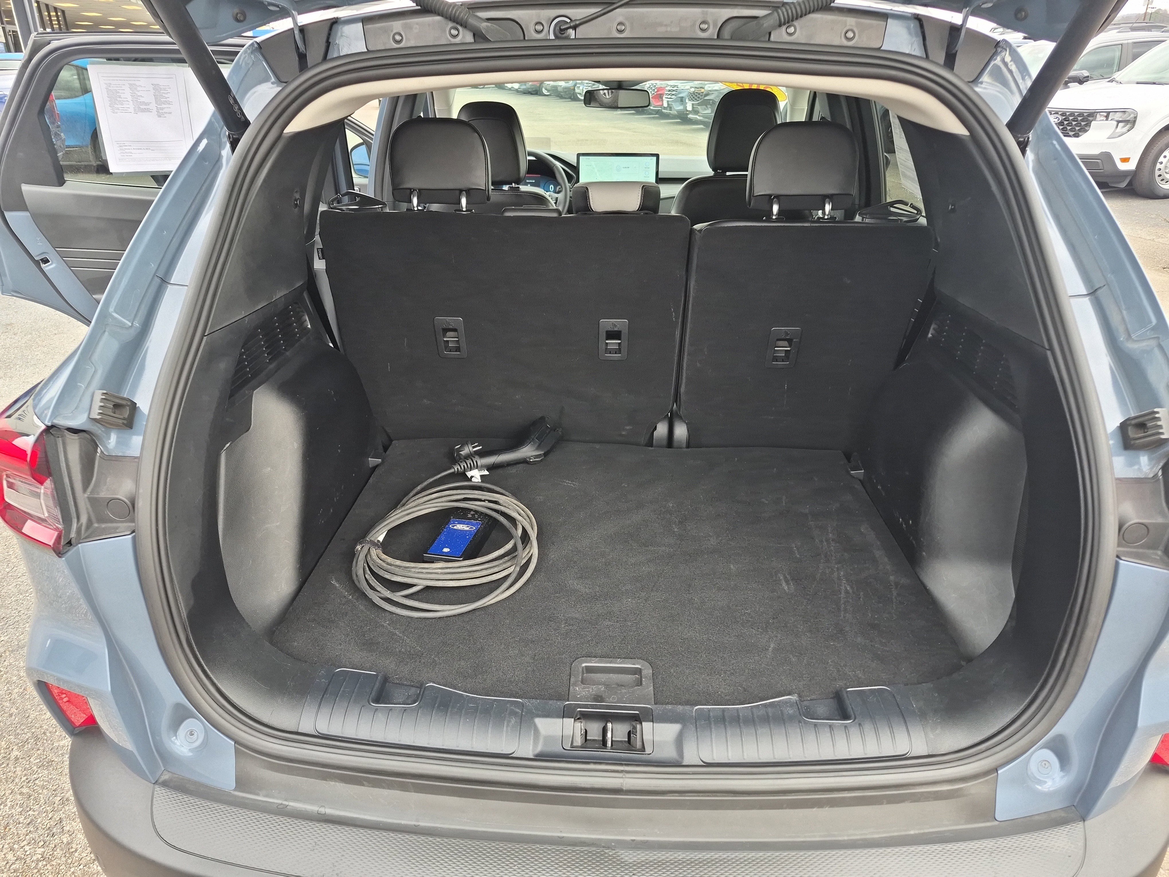 Certified 2025 Ford Escape PHEV w/ PHEV Premium Package image 17