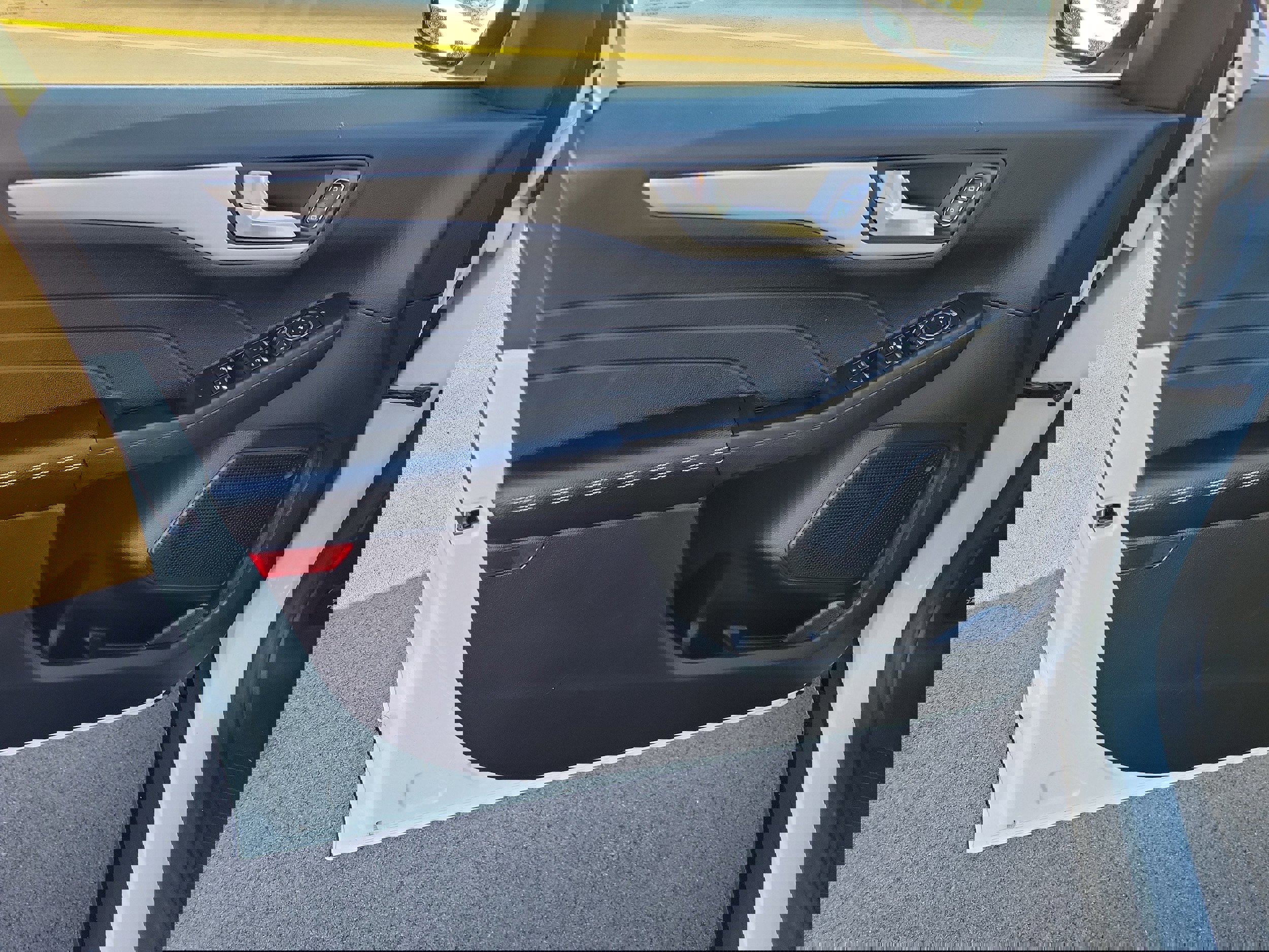 Certified 2022 Ford Escape SEL image 17