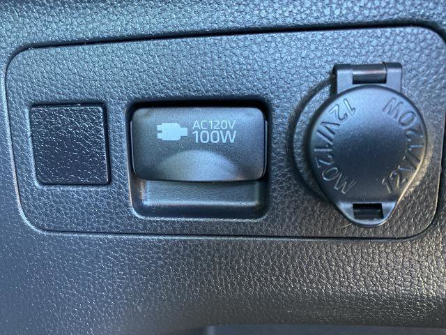 Used 2020 Toyota RAV4 TRD Off-Road image 32