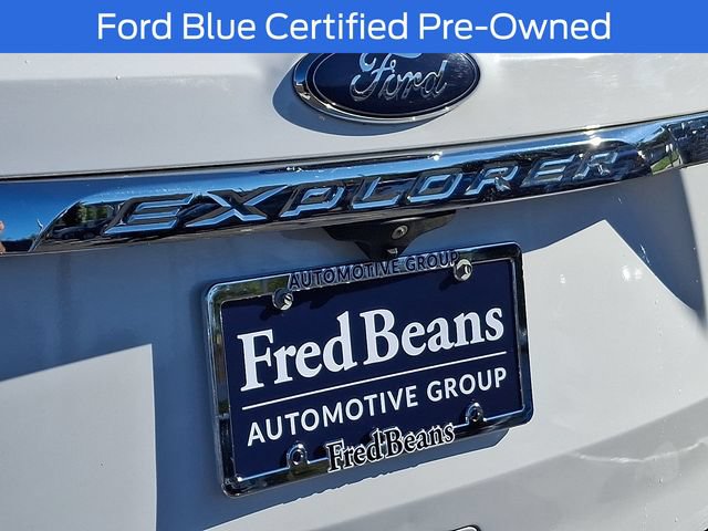 Certified 2018 Ford Explorer XLT w/ Equipment Group 202A AWD/4WD image 38