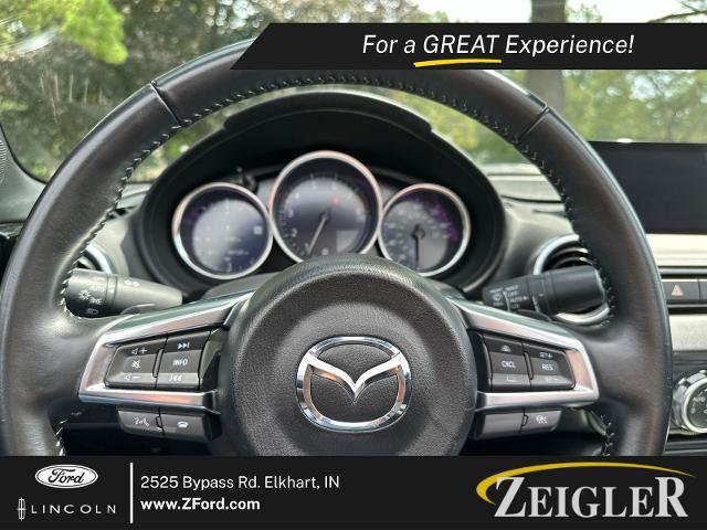 Used 2025 MAZDA MX-5 Miata RF Grand Touring RWD image 10