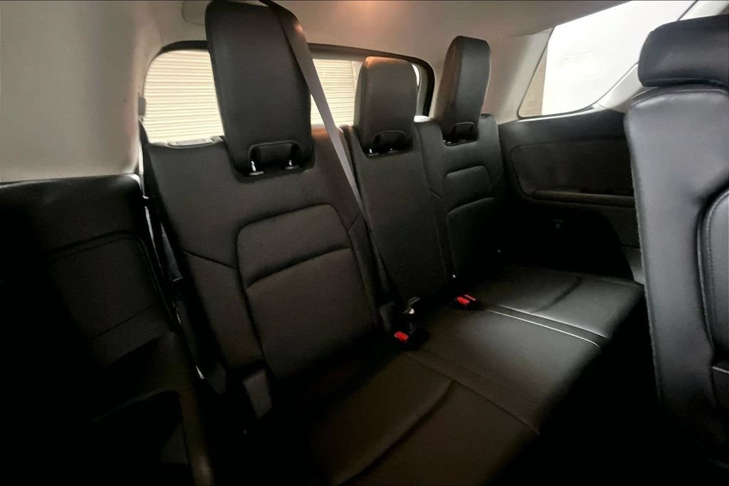 Used 2025 Nissan Pathfinder SL FWD image 23
