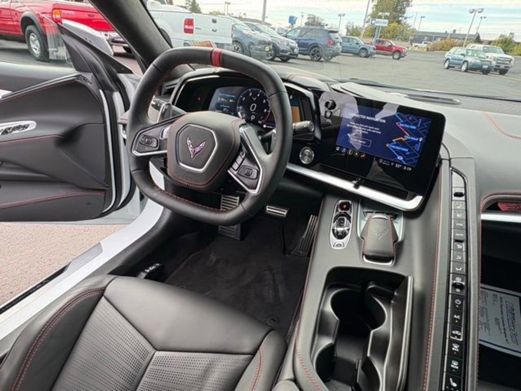 Used 2023 Chevrolet Corvette Stingray Premium Cpe image 36