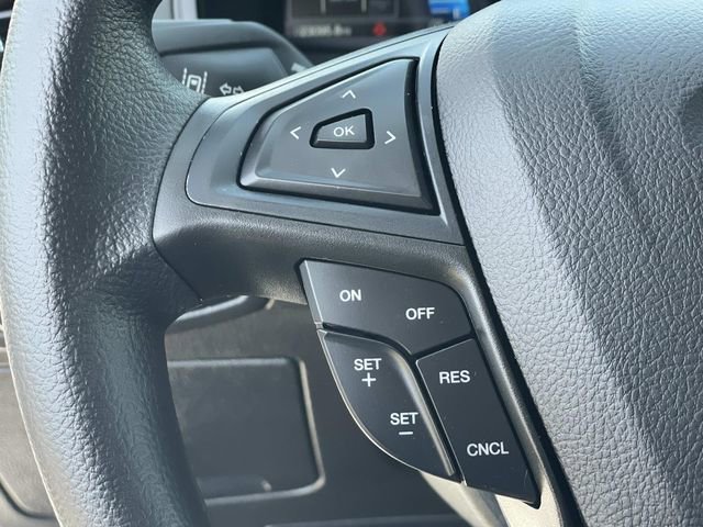 Certified 2024 Ford Edge SE w/ Black Appearance Package image 9