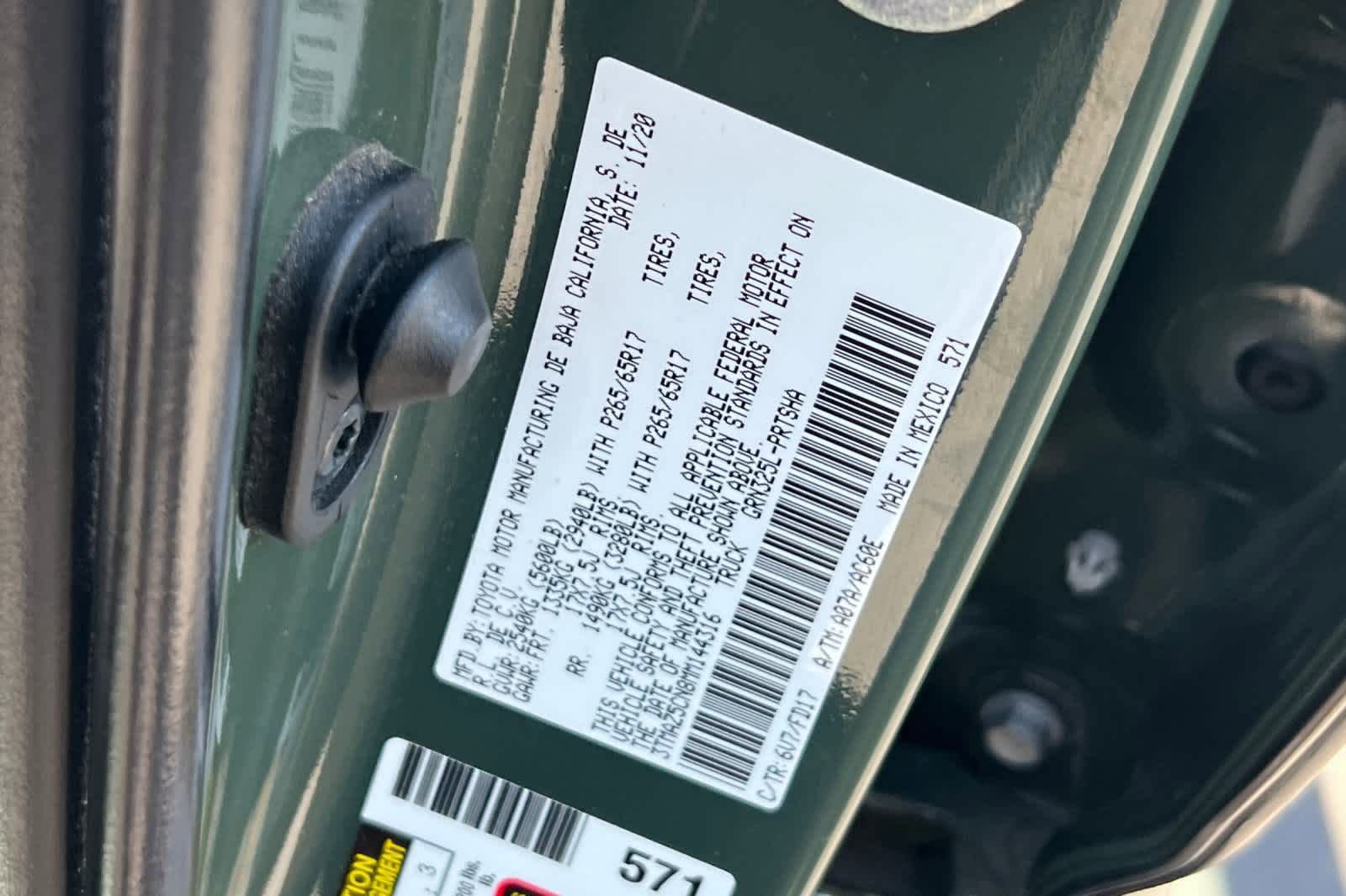 Used 2021 Toyota Tacoma TRD Sport w/ Technology Package RWD image 29