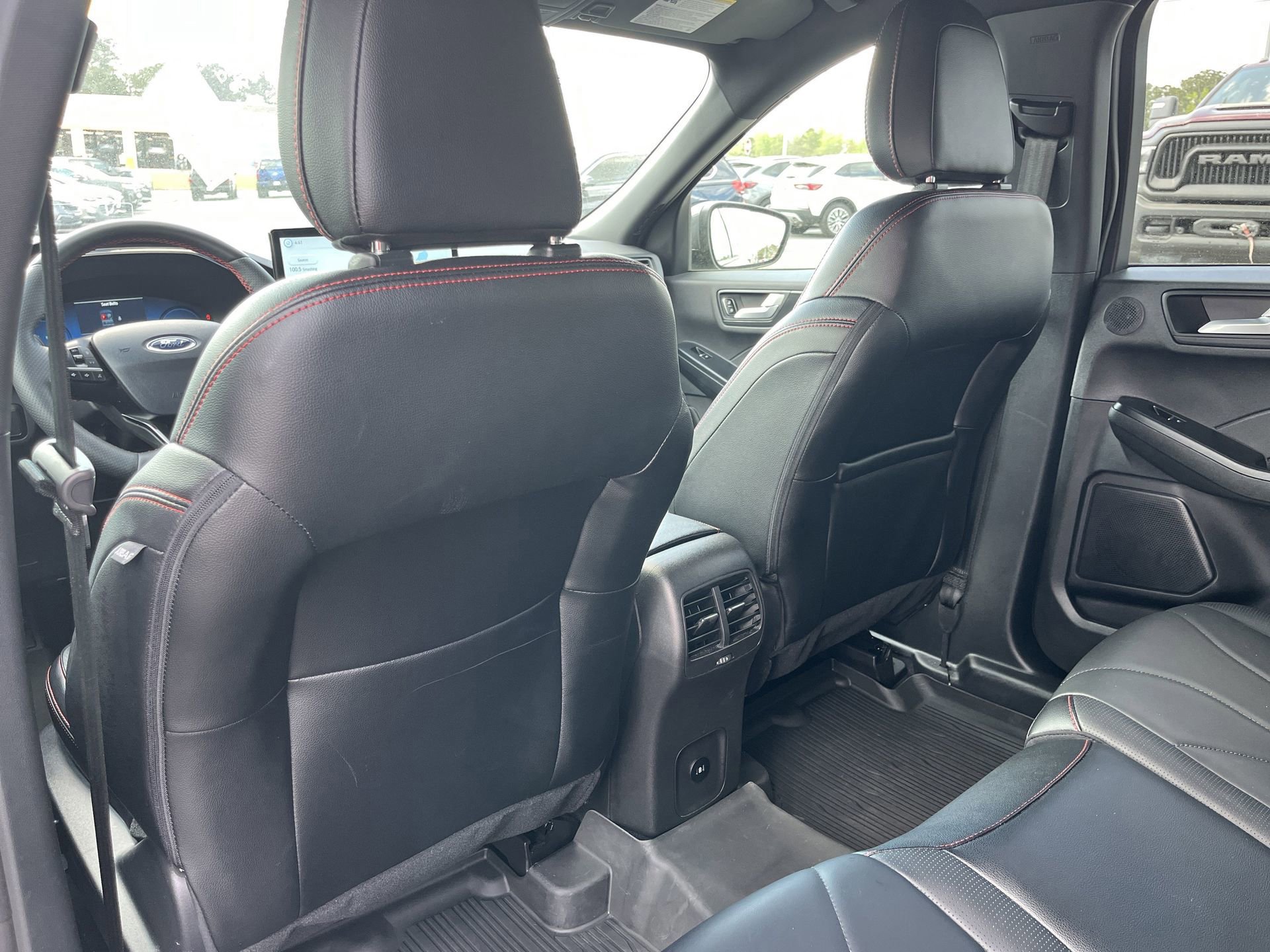 Certified 2025 Ford Escape ST-Line Elite w/ Premium Technology Package image 24