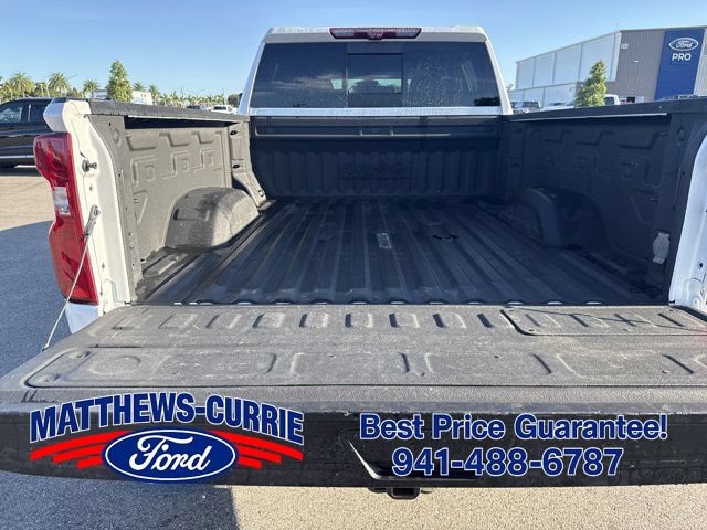 Used 2023 Chevrolet Silverado 2500 High Country w/ Z71 Off-Road Package AWD/4WD image 14