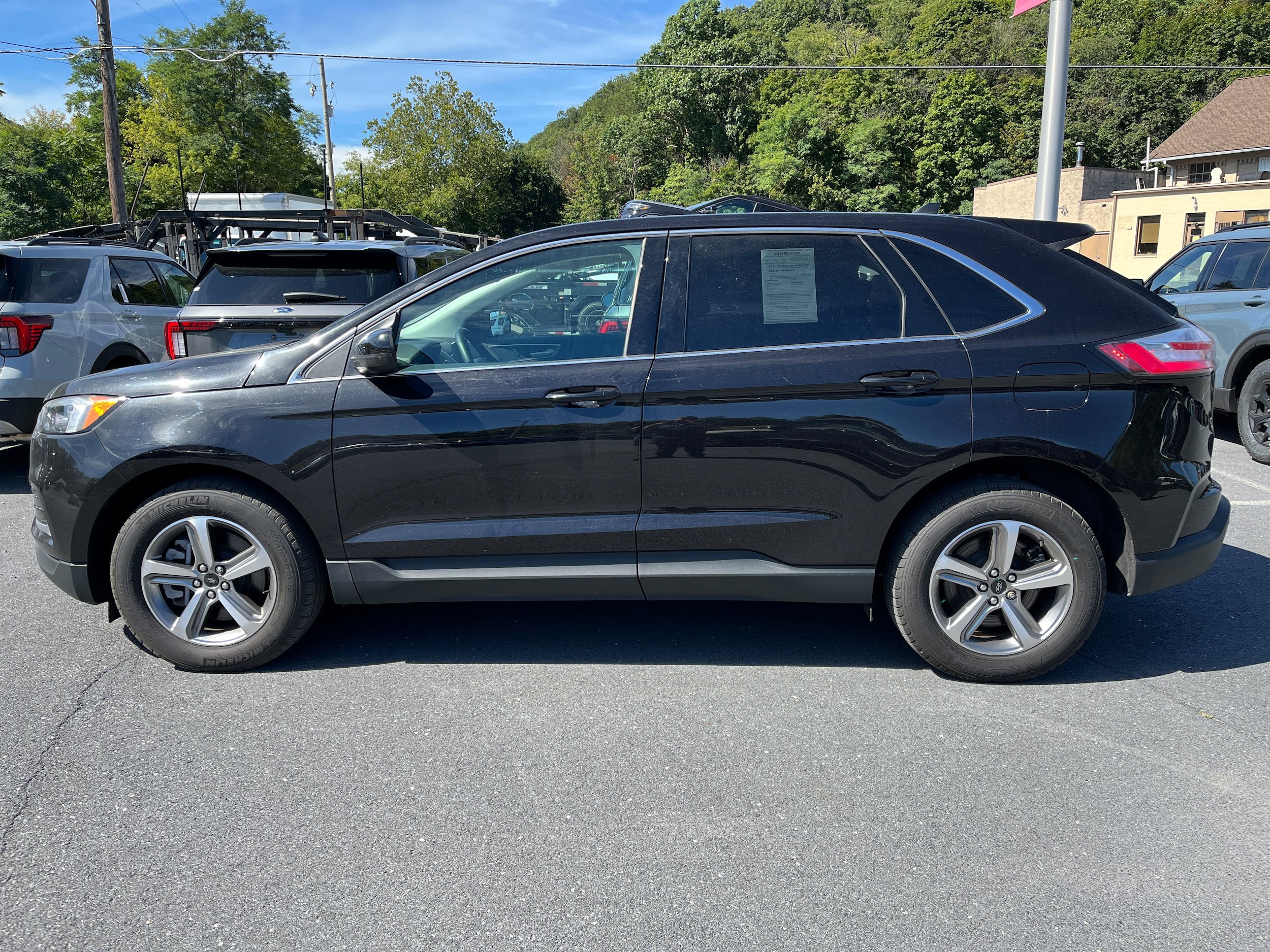 Certified 2024 Ford Edge SEL w/ Convenience Package AWD/4WD image 11