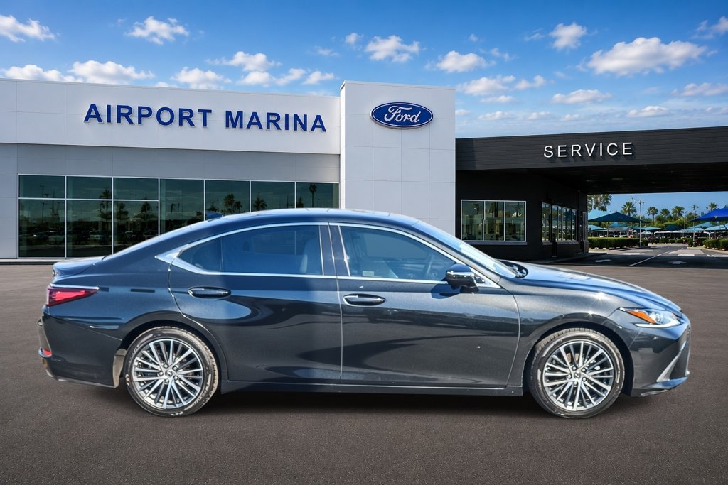 Used 2022 Lexus ES 350 w/ Premium Package FWD image 9