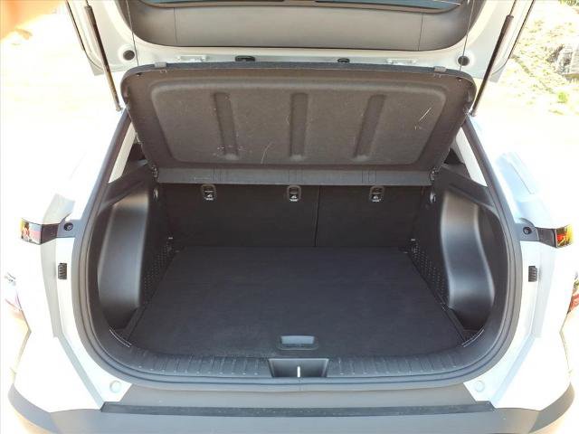 Used 2025 Hyundai Kona SEL FWD image 4