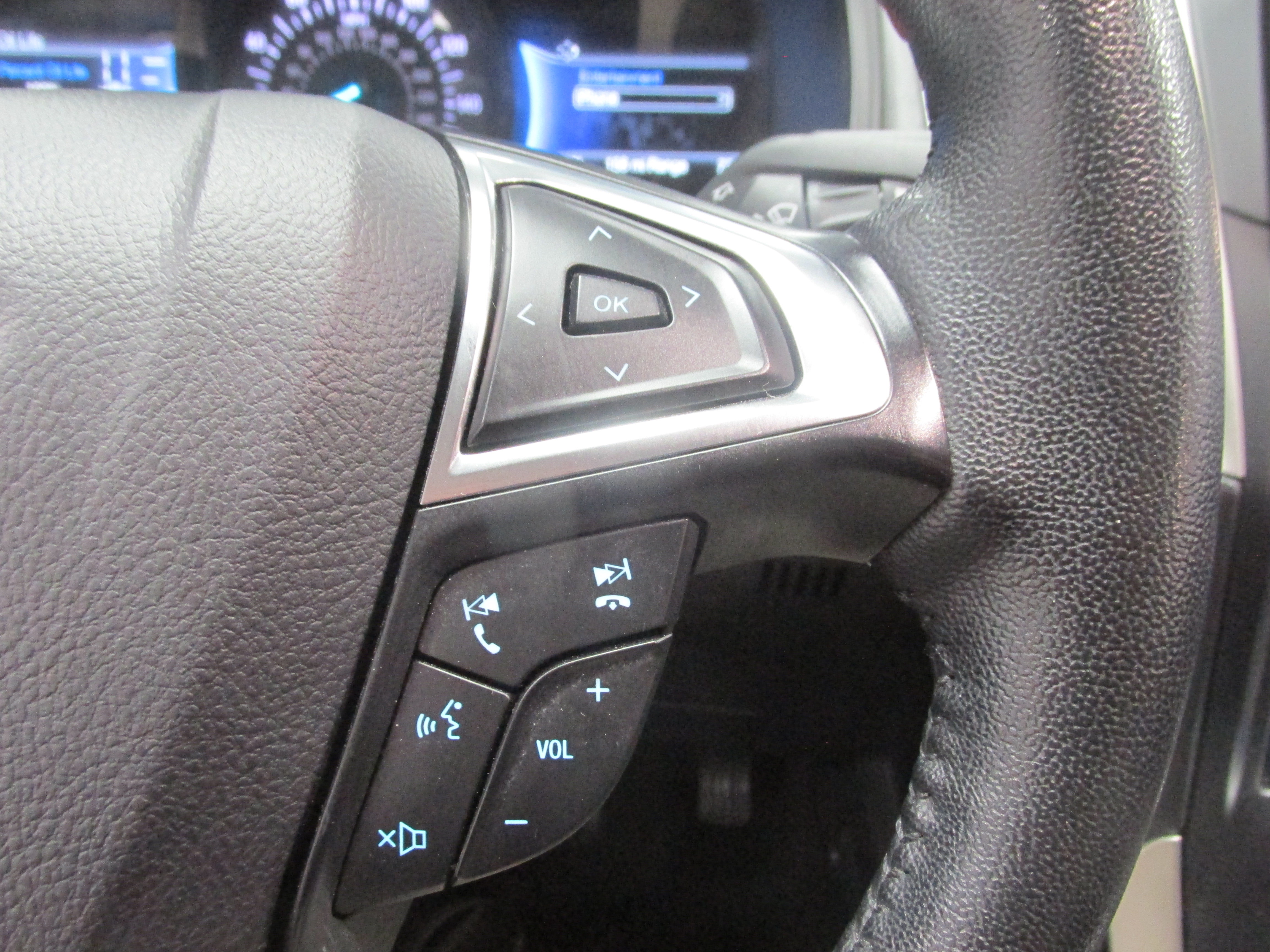 Certified 2024 Ford Edge SEL AWD/4WD image 33