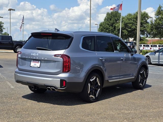 Used 2023 Kia Telluride S w/ S Sunroof Package FWD image 4