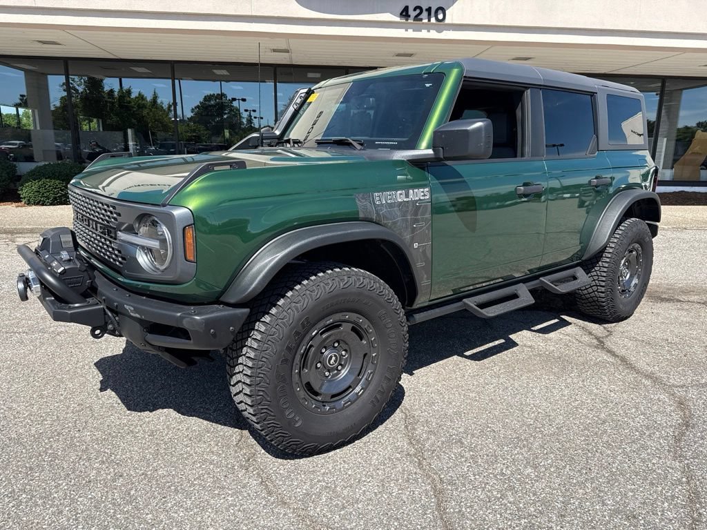 Certified 2024 Ford Bronco Everglades AWD/4WD image 9