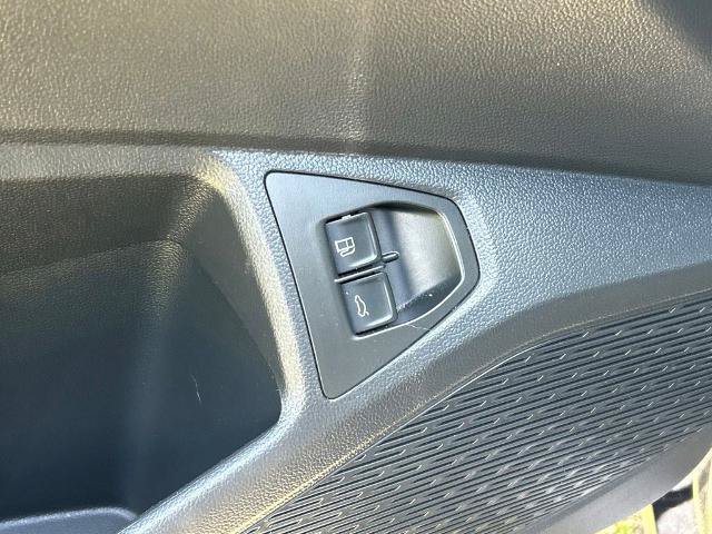 Used 2023 Volkswagen Jetta SE w/ Panoramic Sunroof Package FWD image 20
