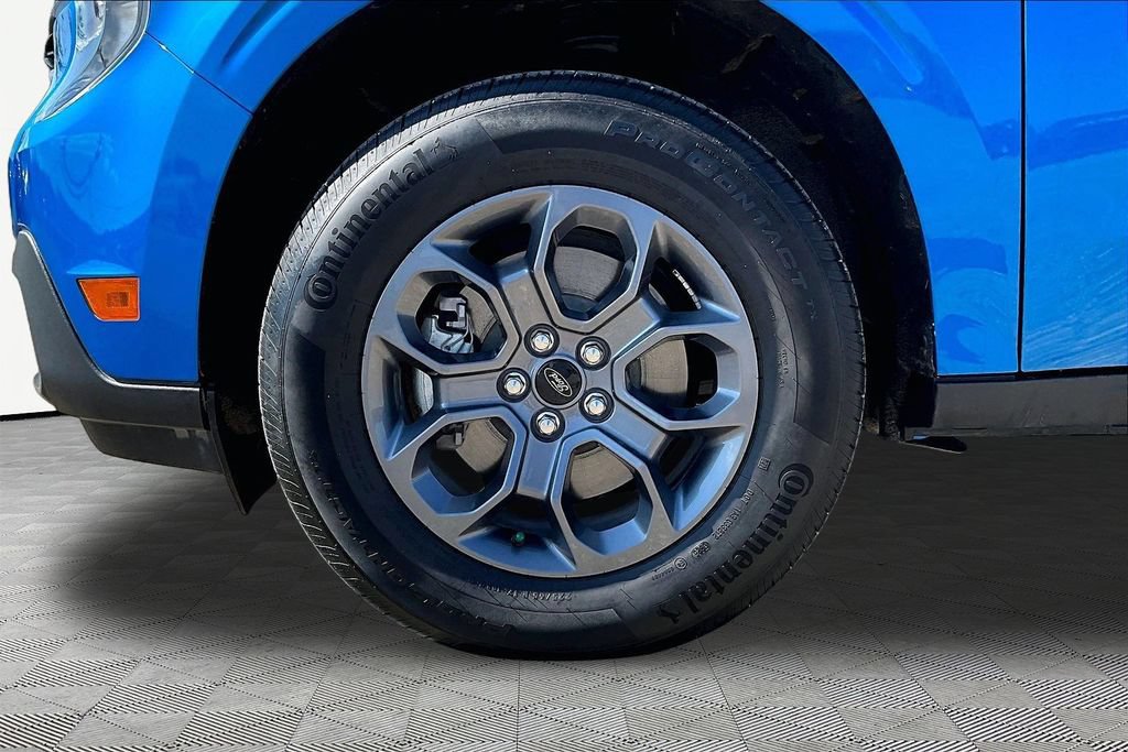 Certified 2025 Ford Maverick XLT w/ Equipment Group 302A AWD/4WD image 9