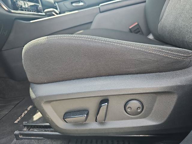 Used 2024 Nissan Rogue SV AWD/4WD image 28