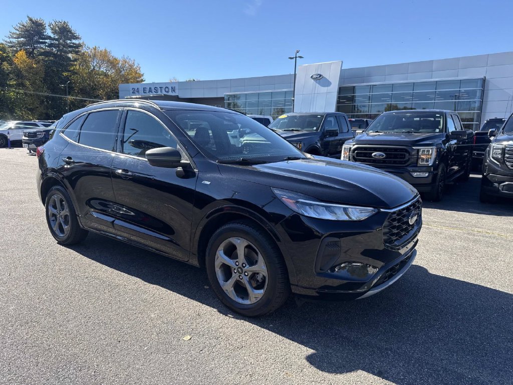 Certified 2023 Ford Escape ST-Line AWD/4WD image 10