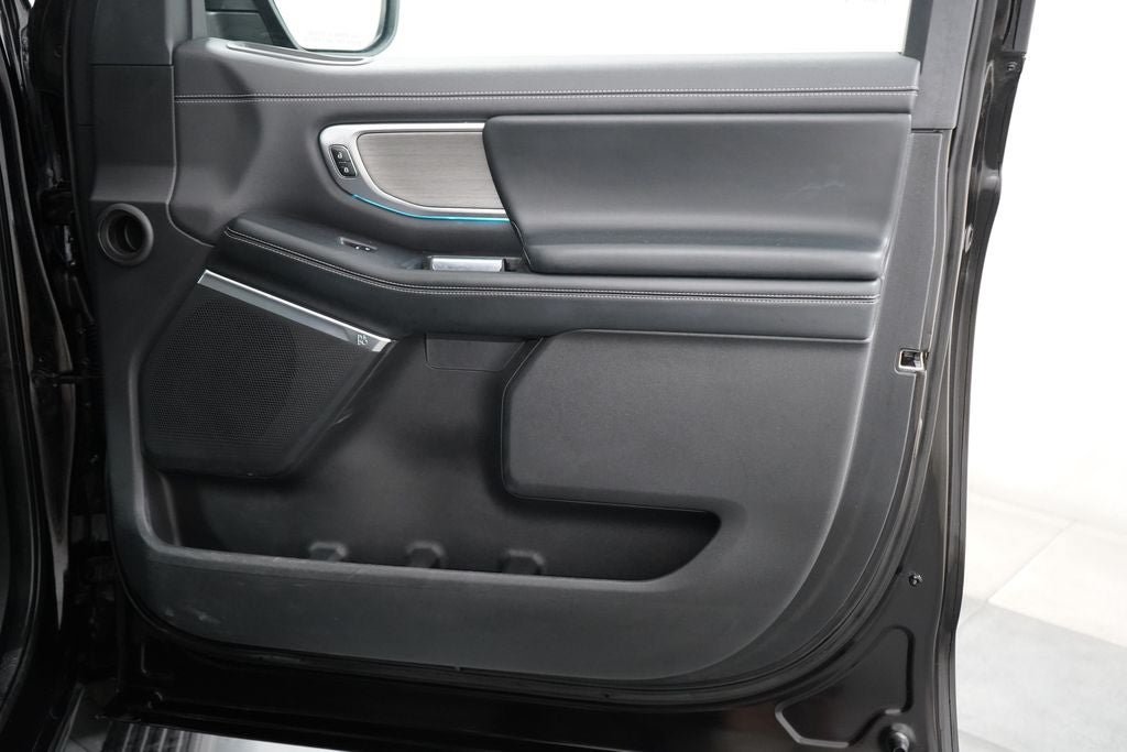 Certified 2025 Ford Expedition Max Platinum AWD/4WD image 33