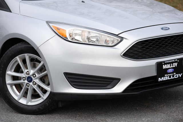 Certified 2018 Ford Focus SE image 6