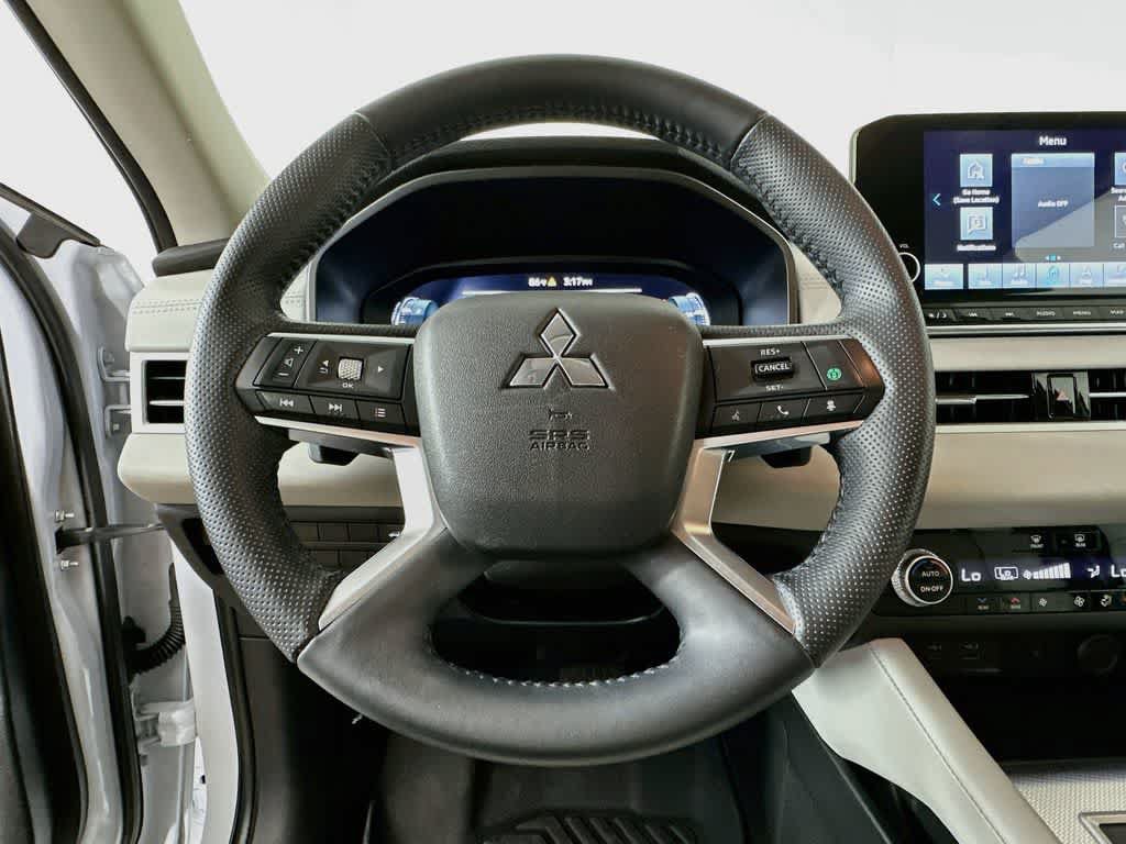 Used 2024 Mitsubishi Outlander SEL FWD image 16