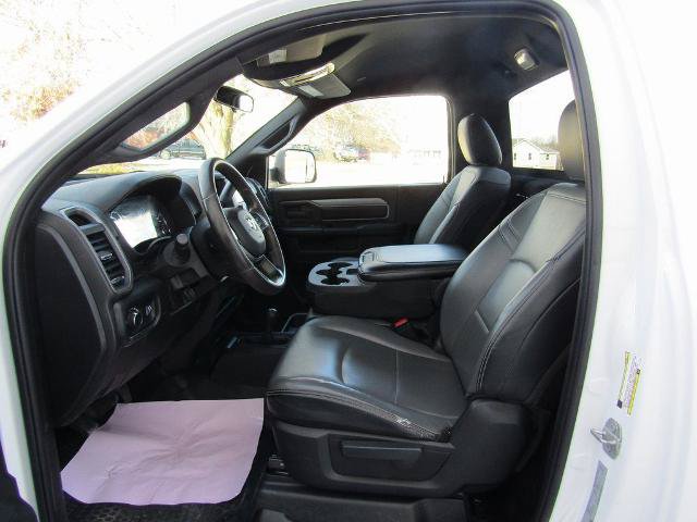 Used 2022 RAM 5500 Tradesman AWD/4WD image 18