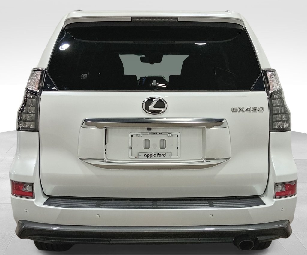 Used 2023 Lexus GX 460 Premium w/ Accessory Package AWD/4WD image 5