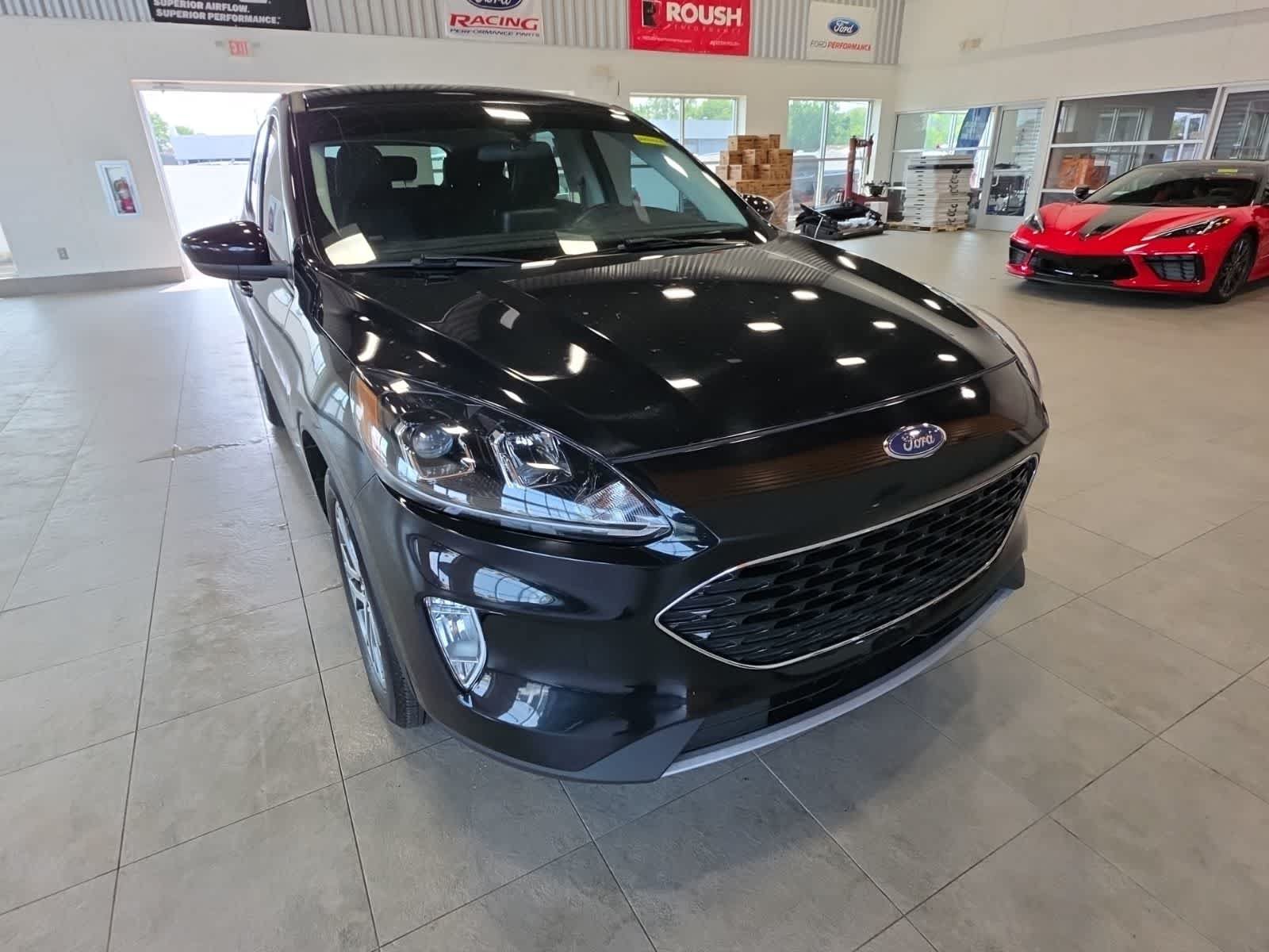 Certified 2022 Ford Escape SEL AWD/4WD image 5