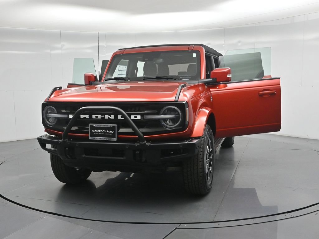 Certified 2024 Ford Bronco Outer Banks AWD/4WD image 32