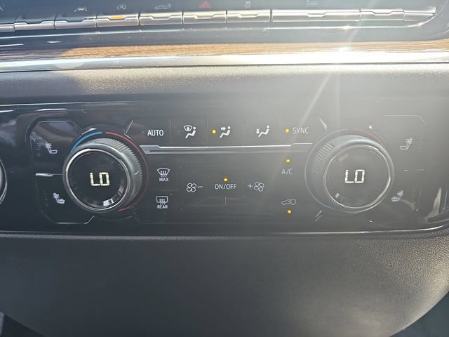 Used 2024 Chevrolet Silverado 1500 RST AWD/4WD image 19