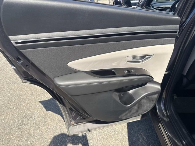 Used 2024 Hyundai Tucson Limited AWD/4WD image 17