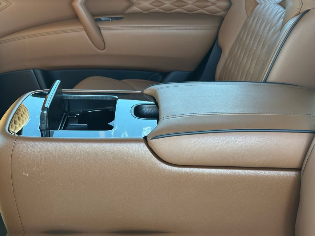 Used 2024 INFINITI QX80 Sensory w/ Cargo Package AWD/4WD image 27