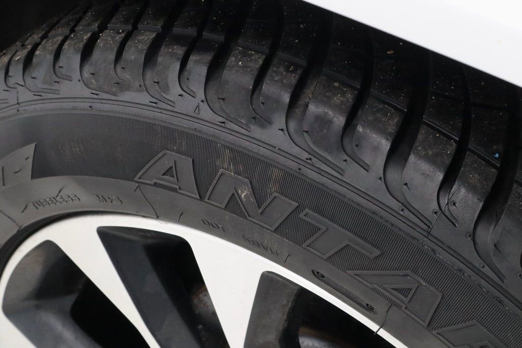 Used 2023 Jeep Grand Cherokee Overland image 21