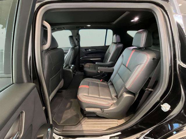 Used 2024 Chevrolet Traverse RS AWD/4WD image 17