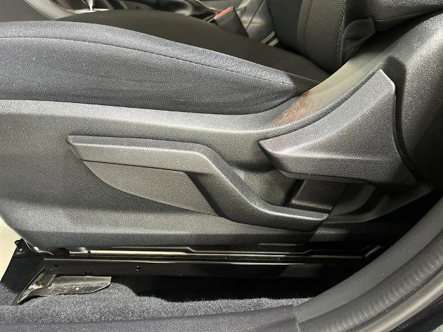 Used 2023 Subaru Crosstrek 2.0i image 15