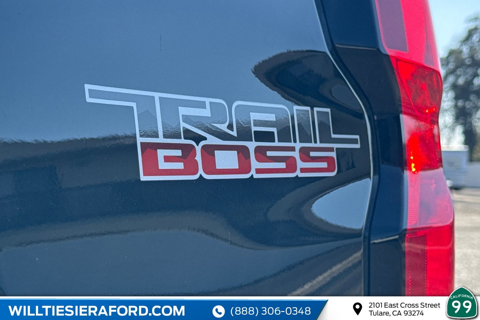 Used 2024 Chevrolet Colorado Trail Boss w/ Advanced Trailering Package image 34