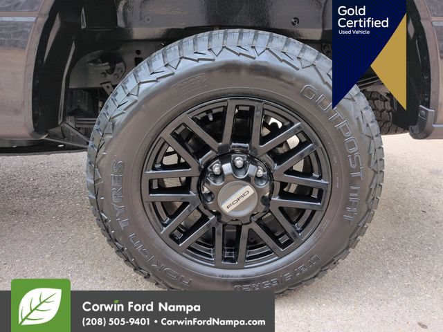 Certified 2022 Ford F350 Lariat w/ Black Appearance Package AWD/4WD image 33