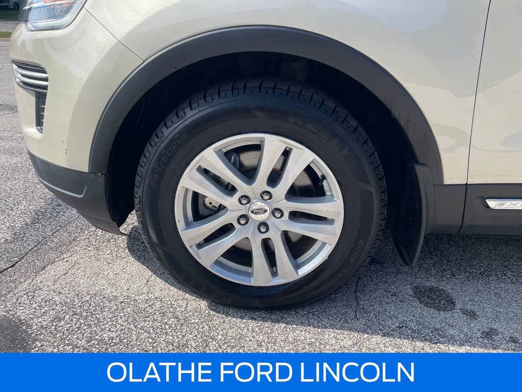 Certified 2018 Ford Explorer XLT AWD/4WD image 21