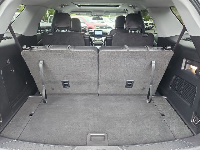 Certified 2022 Ford Explorer XLT w/ Equipment Group 202A image 34