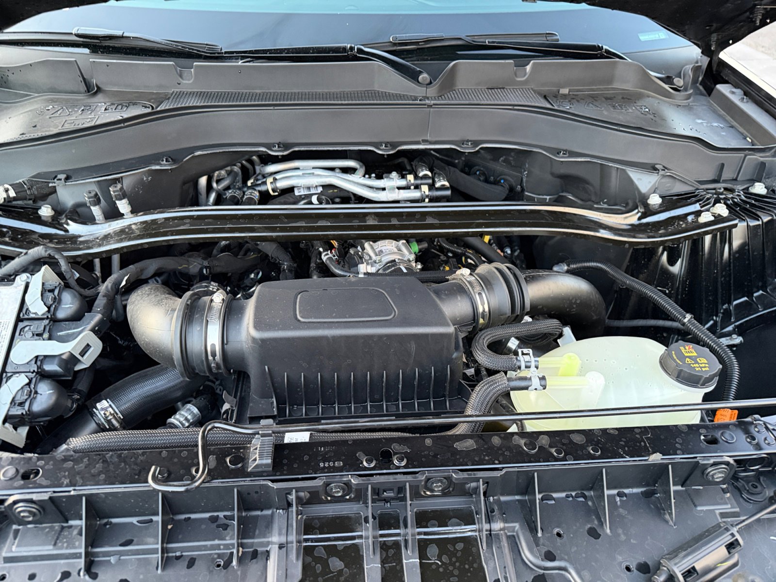 Certified 2025 Ford Explorer ST AWD/4WD image 32