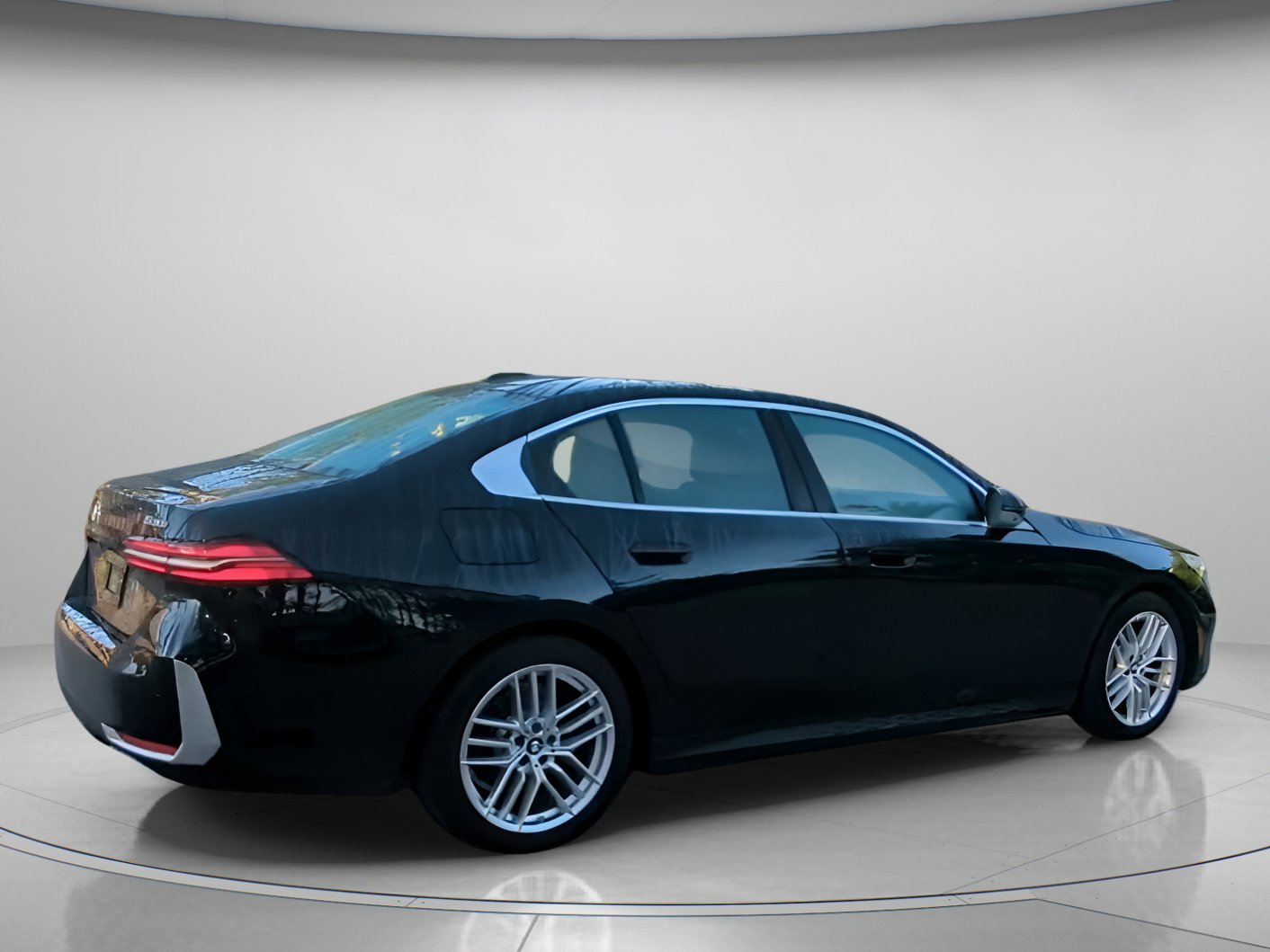 Used 2025 BMW 530i RWD image 29
