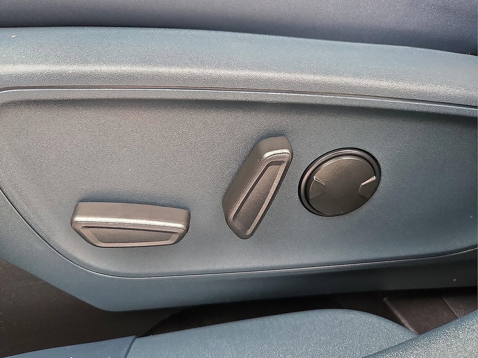 Certified 2024 Ford Maverick Lariat image 15